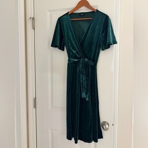 Tacera Deep Green Velvet Midi Dress